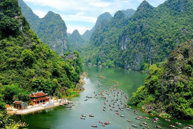 NINH BÌNH VÀ CHẶNG ĐƯỜNG XÂY DỰNG THƯƠNG HIỆU ĐIỂM ĐẾN THÂN THIỆN
